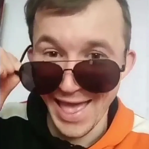😎 Стикер «МОТІВАТОР ПЕТРО» для Telegram