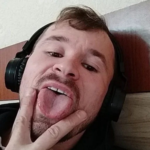 😛 Стикер «МОТІВАТОР ПЕТРО» для Telegram