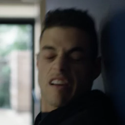 😵 Стикер «Mr Robot» для Telegram