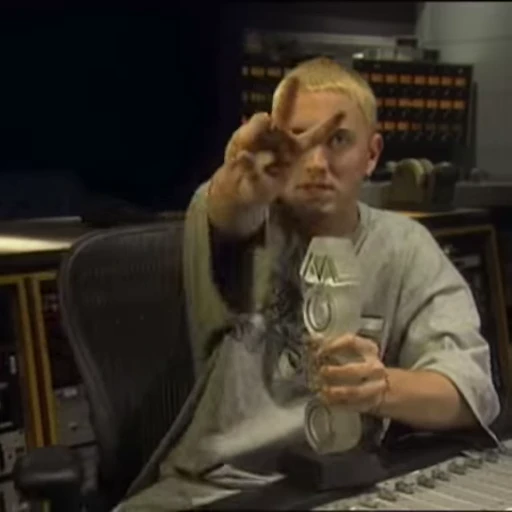 🙈 Стикер «Eminem» для Telegram