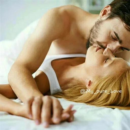 💋 Стикер «Chanell» для Telegram
