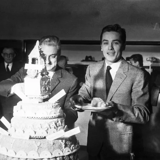 🎂 Стикер «Alain Delon» для Telegram