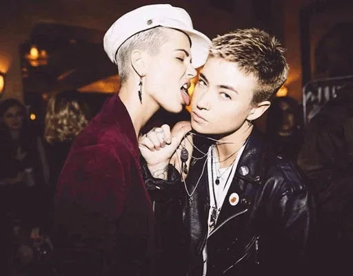 😝 Стикер «my rainbow friends» для Telegram