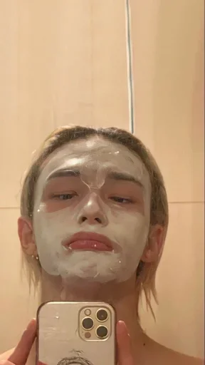 💅 Стикер «Хенджин» для Telegram