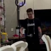 Стикер 24 Мазелоу