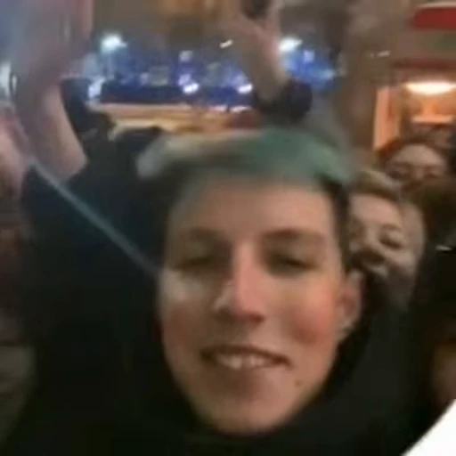 🥺 Стикер «mazellovvv» для Telegram