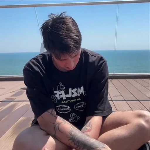 🤩 Стикер «ауаыаэыа» для Telegram