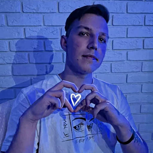♥️ Стикер «Просроченная кириешка» для Telegram
