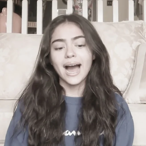 🍣 Стикер «Madison Beer» для Telegram