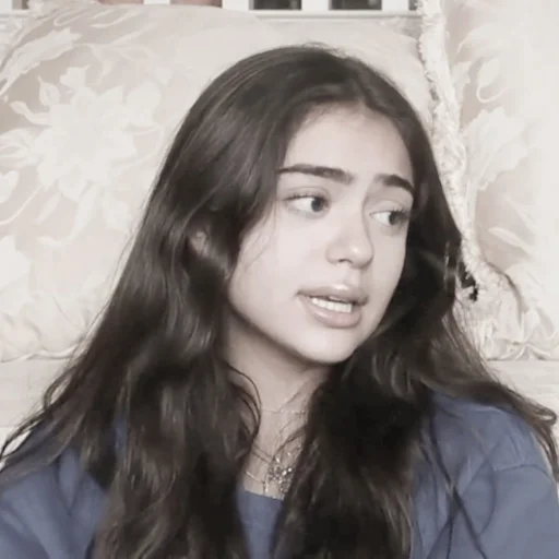 🍣 Стикер «Madison Beer» для Telegram