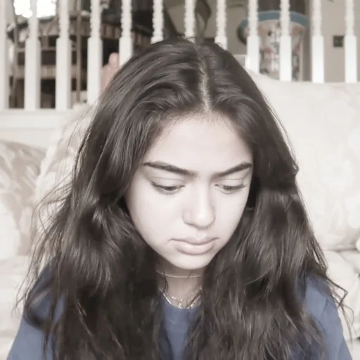 🍣 Стикер «Madison Beer» для Telegram