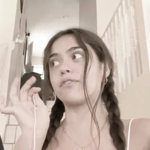 🍣 Стикер «Madison Beer» для Telegram