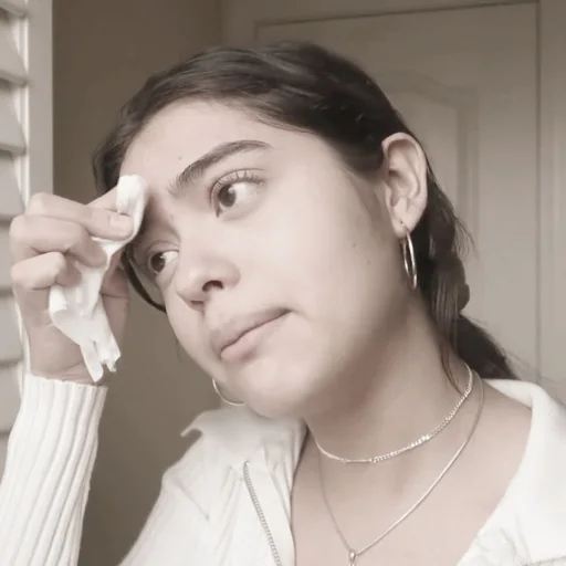 🍣 Стикер «Madison Beer» для Telegram