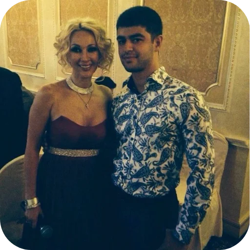 👗 Стикер «Narek Cr» для Telegram