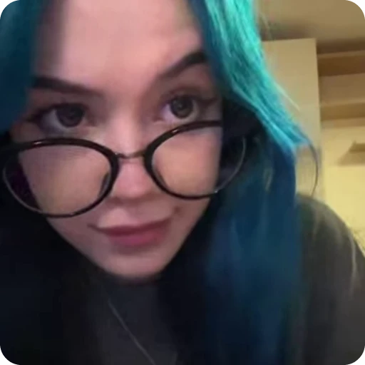 🌟 Стикер «b3brina» для Telegram