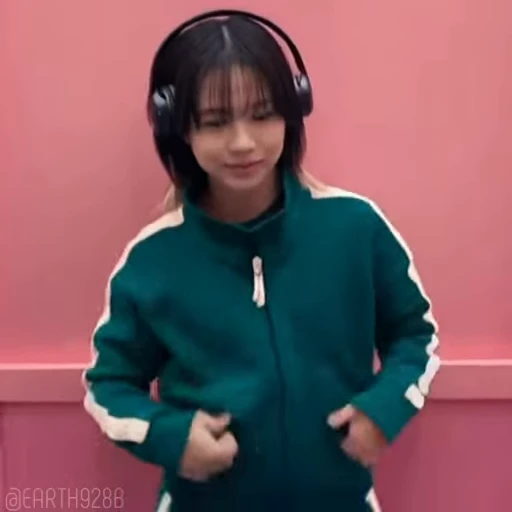 🎶 Стикер «Neuro Squid Game» для Telegram
