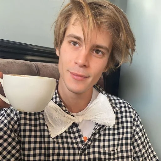 🫀 Стикер «Иван янковский» для Telegram
