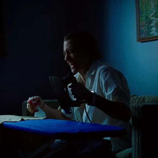 🤣 Стикер «NIGHTCRAWLER» для Telegram