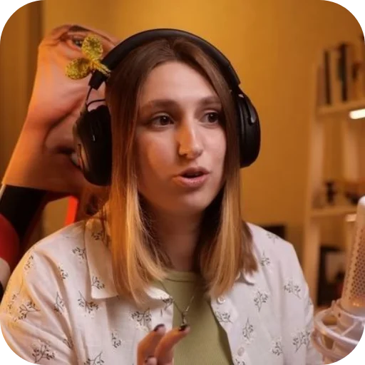 🙂 Стикер «Nika Karuso» для Telegram