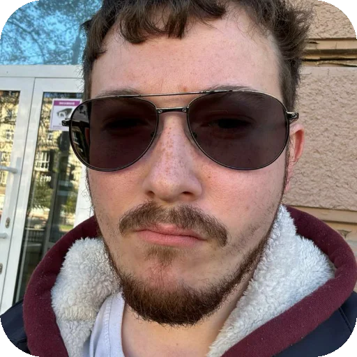 😎 Стикер «ADHH» для Telegram