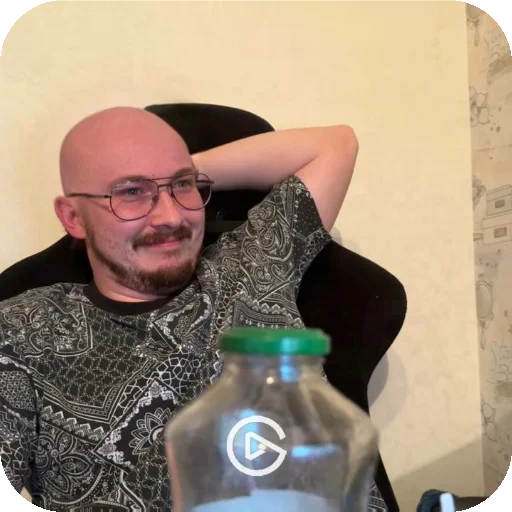 🍽 Стикер «ADHH» для Telegram