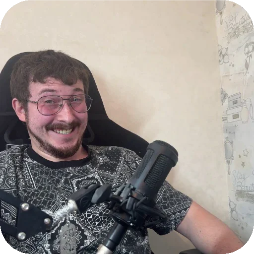 😎 Стикер «ADHH» для Telegram