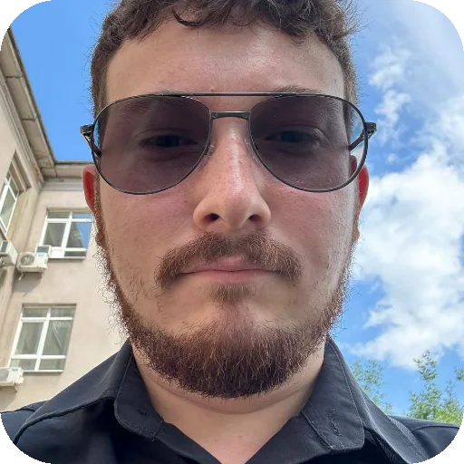 💇 Стикер «ADHH» для Telegram
