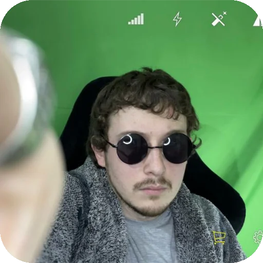 😎 Стикер «ADHH» для Telegram