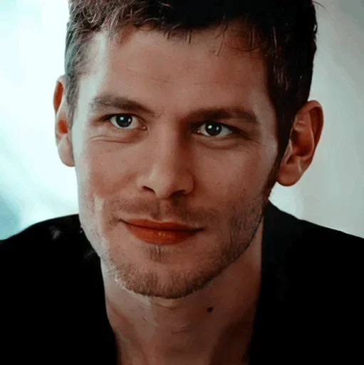 😐 Стикер «Niklaus Mikaelson» для Telegram