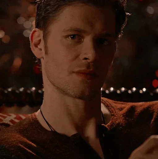 😐 Стикер «Niklaus Mikaelson» для Telegram