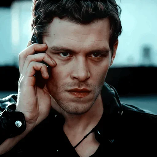 😐 Стикер «Niklaus Mikaelson» для Telegram