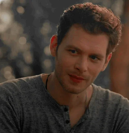 😐 Стикер «Niklaus Mikaelson» для Telegram