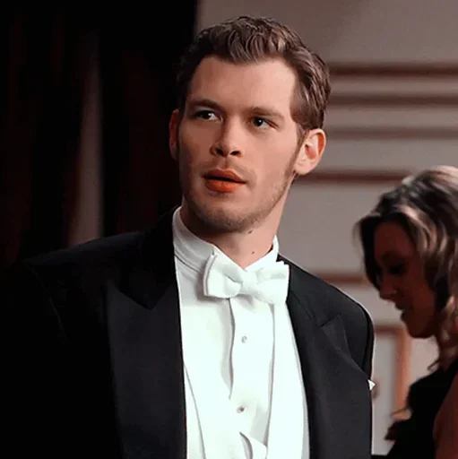 😐 Стикер «Niklaus Mikaelson» для Telegram