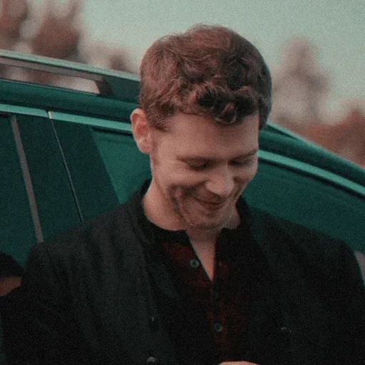 😐 Стикер «Niklaus Mikaelson» для Telegram