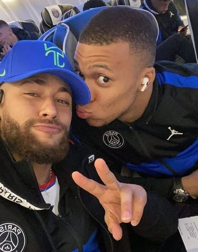 😚 Стикер «neymar and mbappe» для Telegram