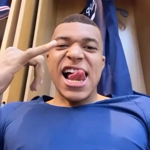 😜 Стикер «neymar and mbappe» для Telegram