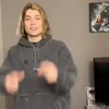 Стикер 22 Nkeeei Нкей