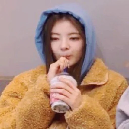 🍒 Стикер «choi jisu» для Telegram