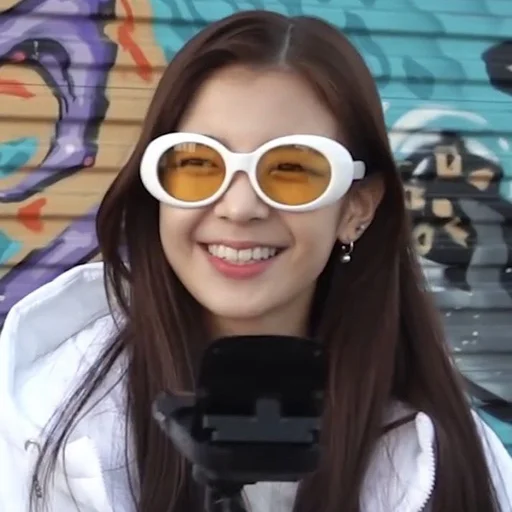 🍒 Стикер «choi jisu» для Telegram