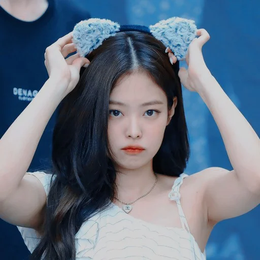 🥟 Стикер «kim jennie» для Telegram