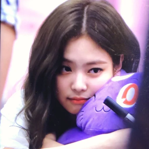 🥟 Стикер «kim jennie» для Telegram
