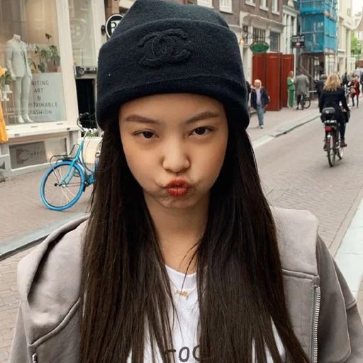 🥟 Стикер «kim jennie» для Telegram