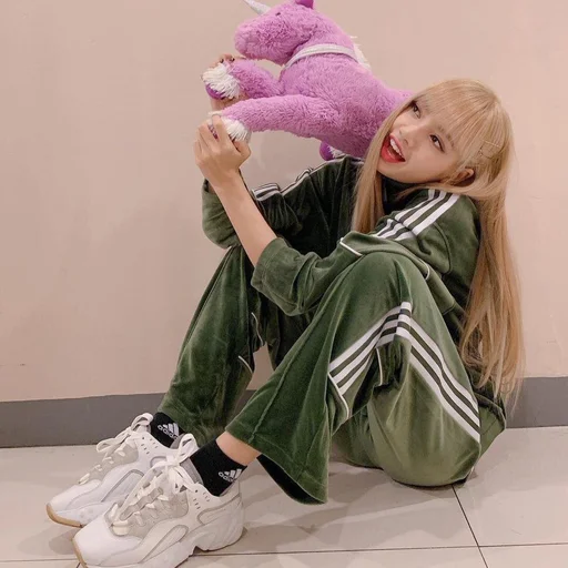 🐈 Стикер «lalisa manoban» для Telegram