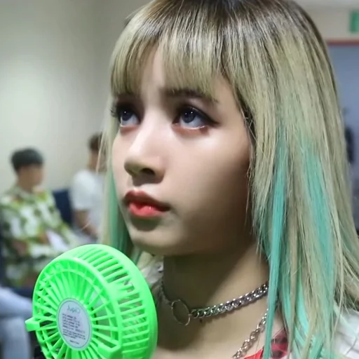 🐈 Стикер «lalisa manoban» для Telegram