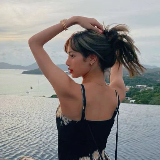 🐈 Стикер «lalisa manoban» для Telegram
