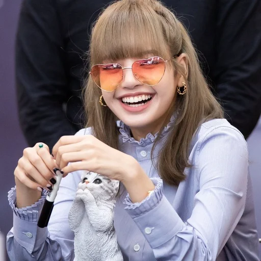 🐈 Стикер «lalisa manoban» для Telegram