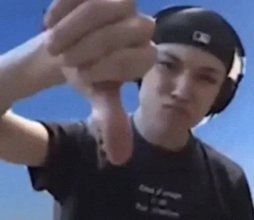 😤 Стикер «btob» для Telegram