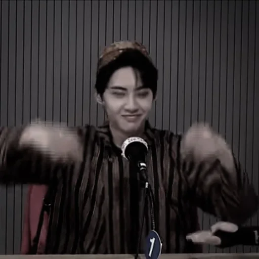 🕶 Стикер «Dark Lee Jinhyuk» для Telegram