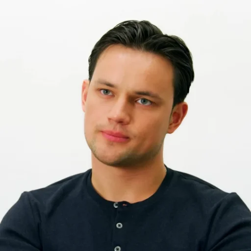 😀 Стикер «Олежка Павлович Воеводин» для Telegram