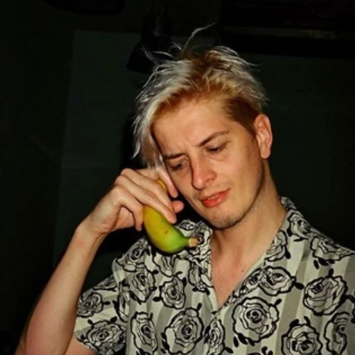 📞 Стикер «bmth» для Telegram